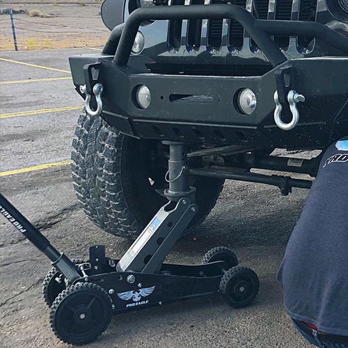 pro-eagle-2-TON-BIG-WHEEL-OFF-ROAD-JACK-THE-BEAST-6.jpg
